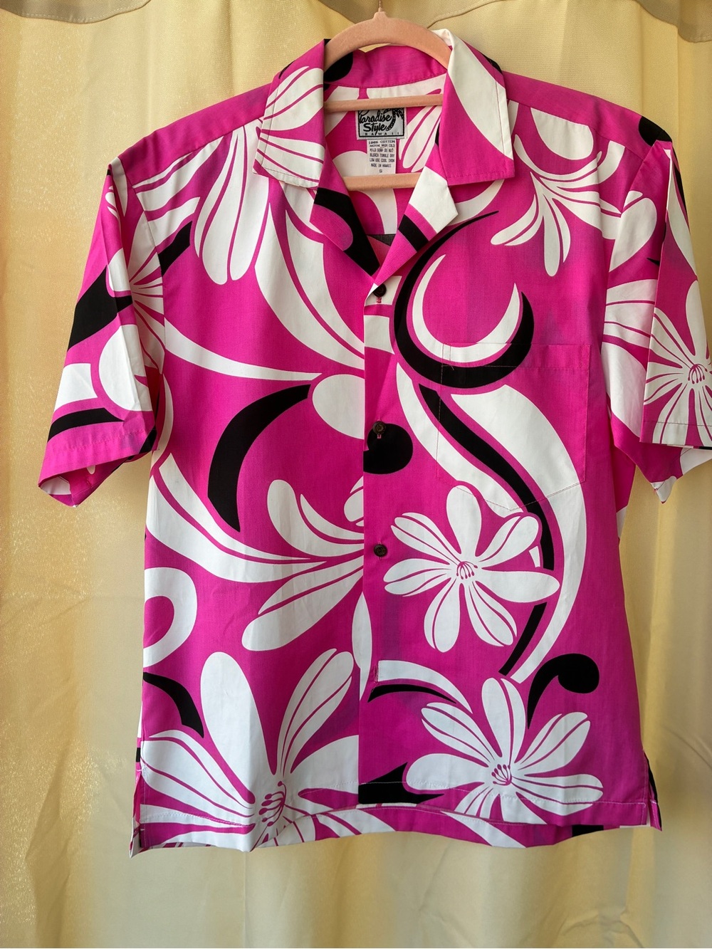 Vintage Paradise Style Hawaiian Tropical Hot Pink Small Shirt, made in Hawaii